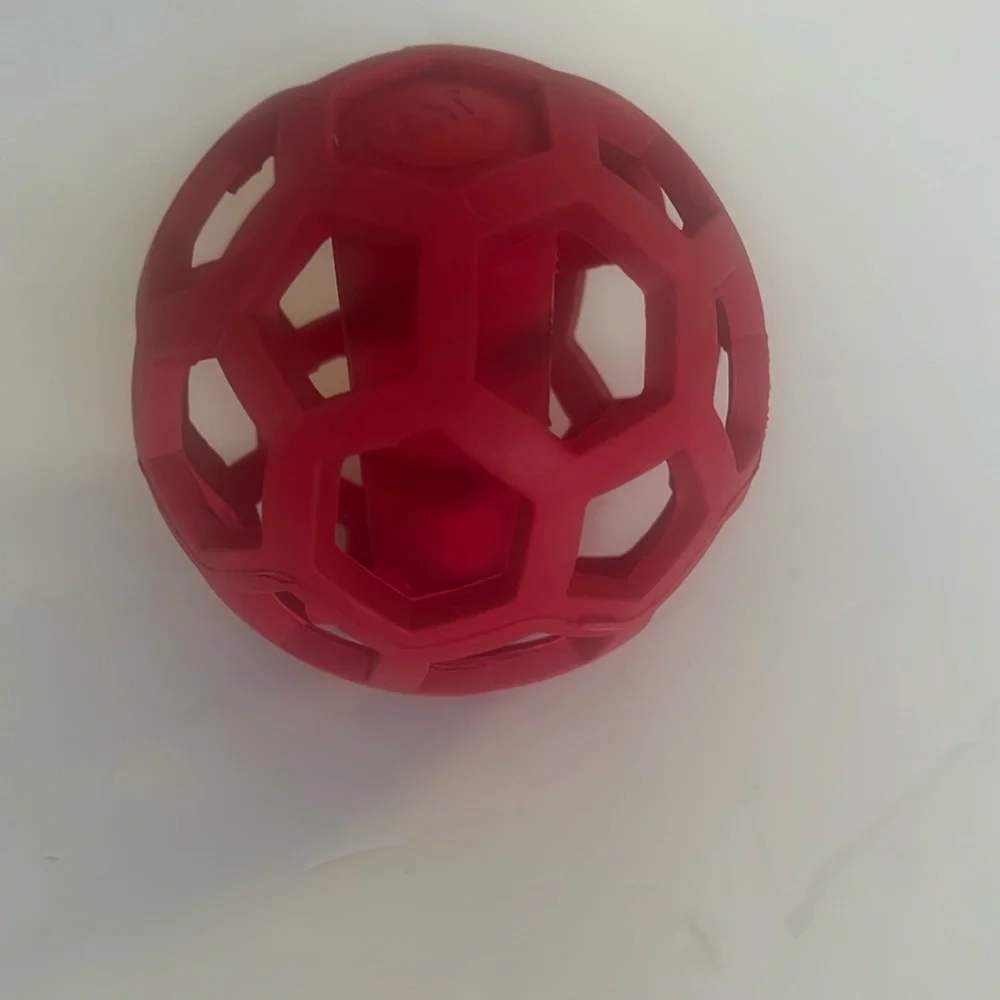 JW Red Open Weave “Fun Noises” Ball